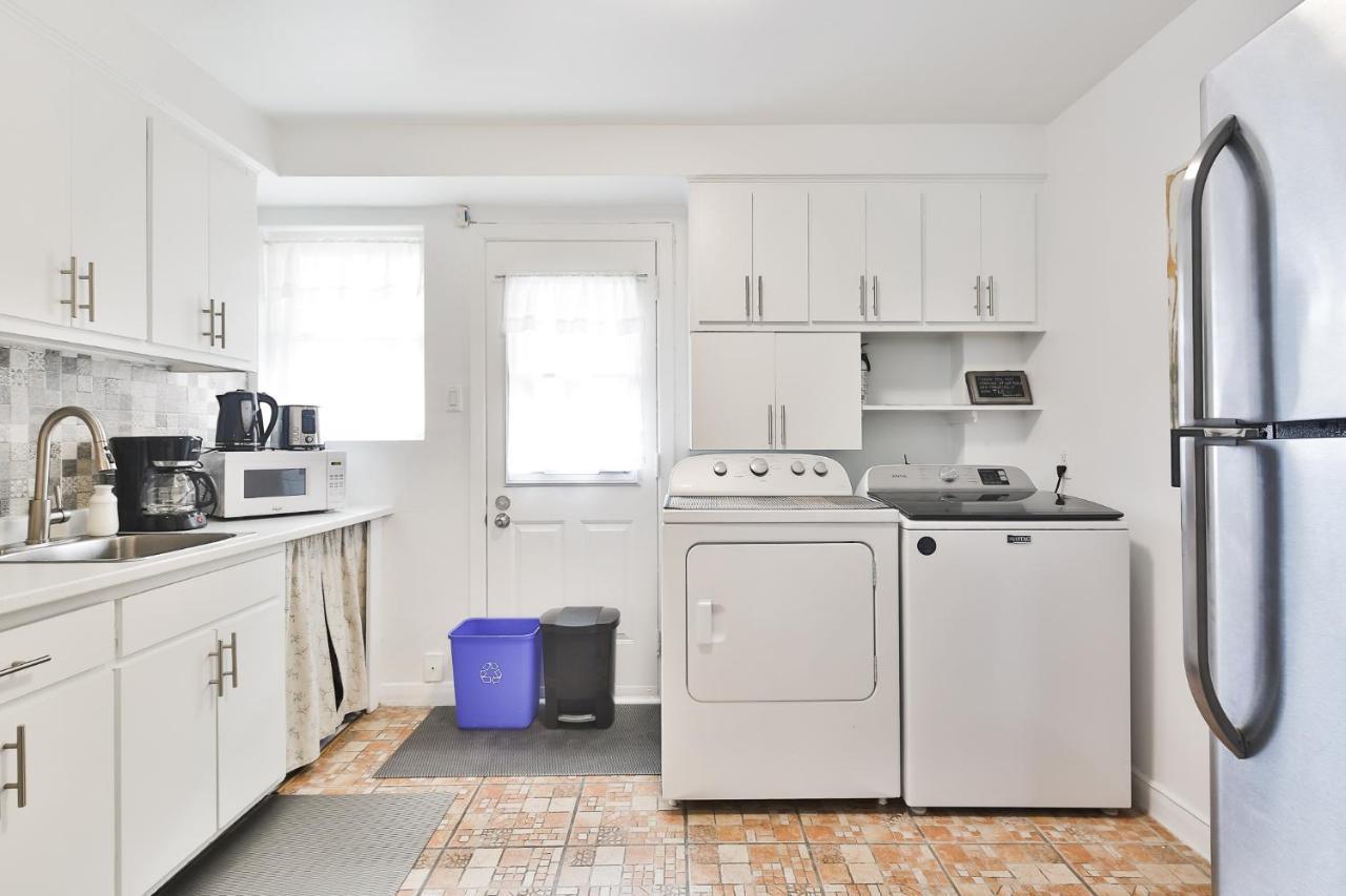 Free Parking In Beautiful Lachine Montreal Exterior foto